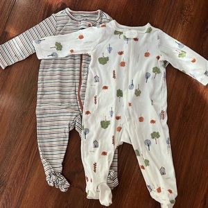 Lot of 19 baby clothes and shoes